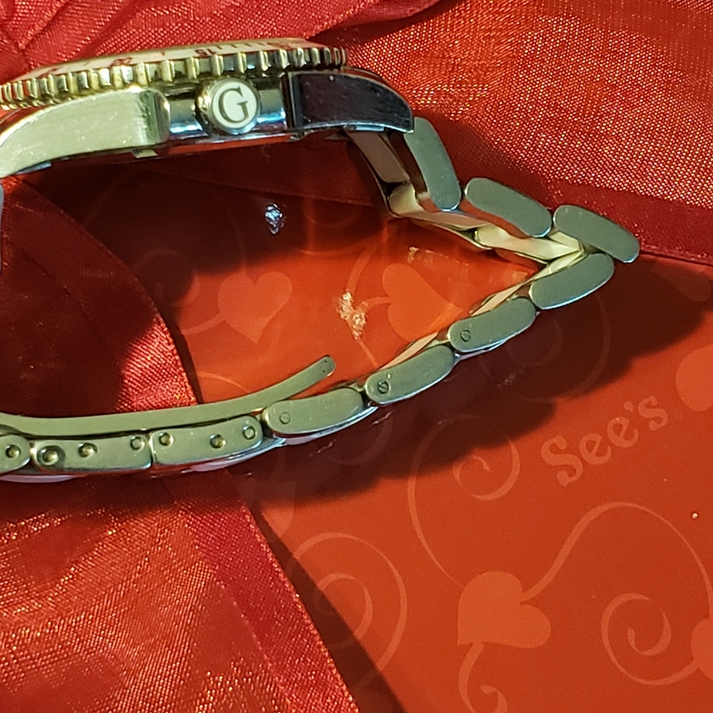 Guess wrist watch. Unisex. Swiss made - Picture 8 of 9